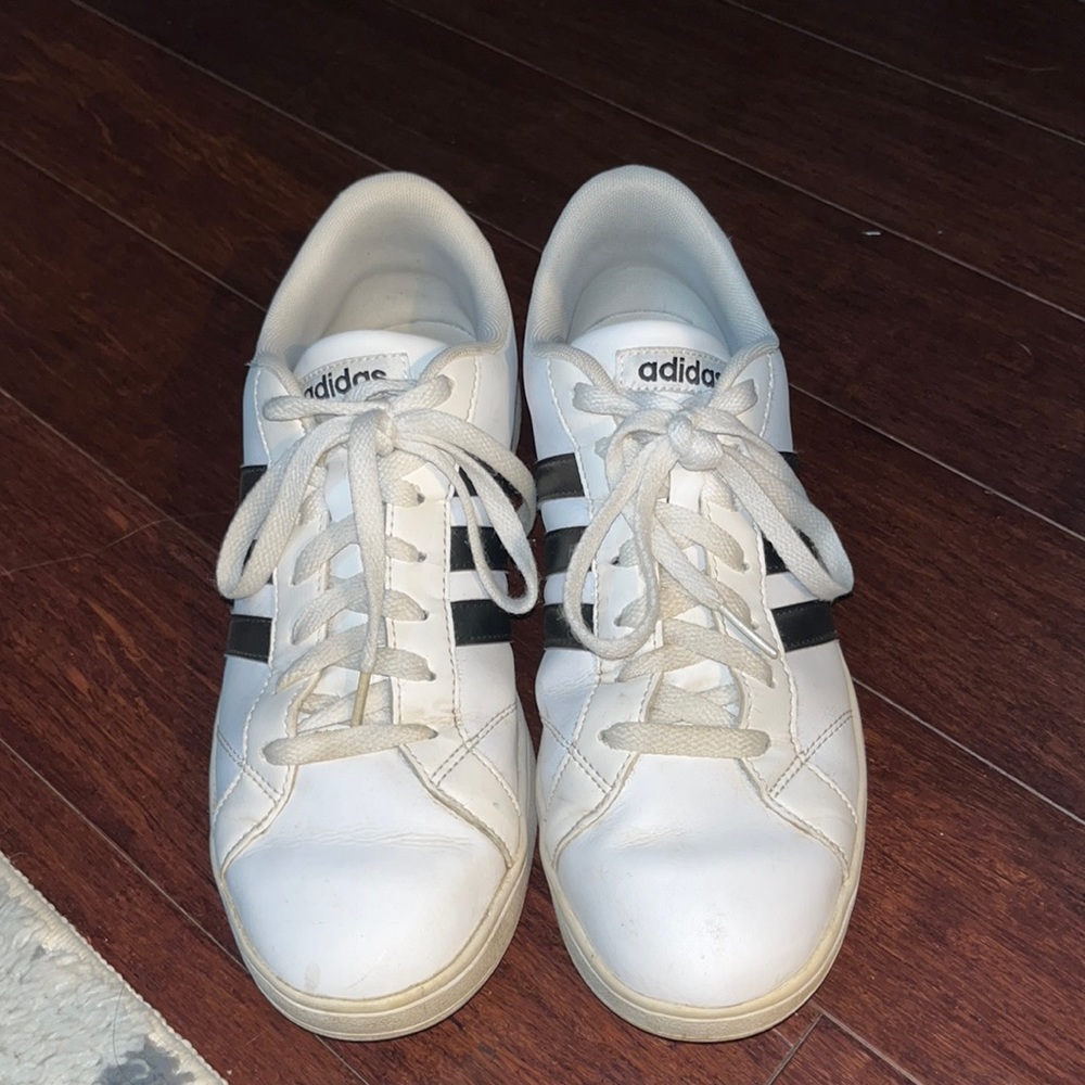Adidas Grand Court Shoes